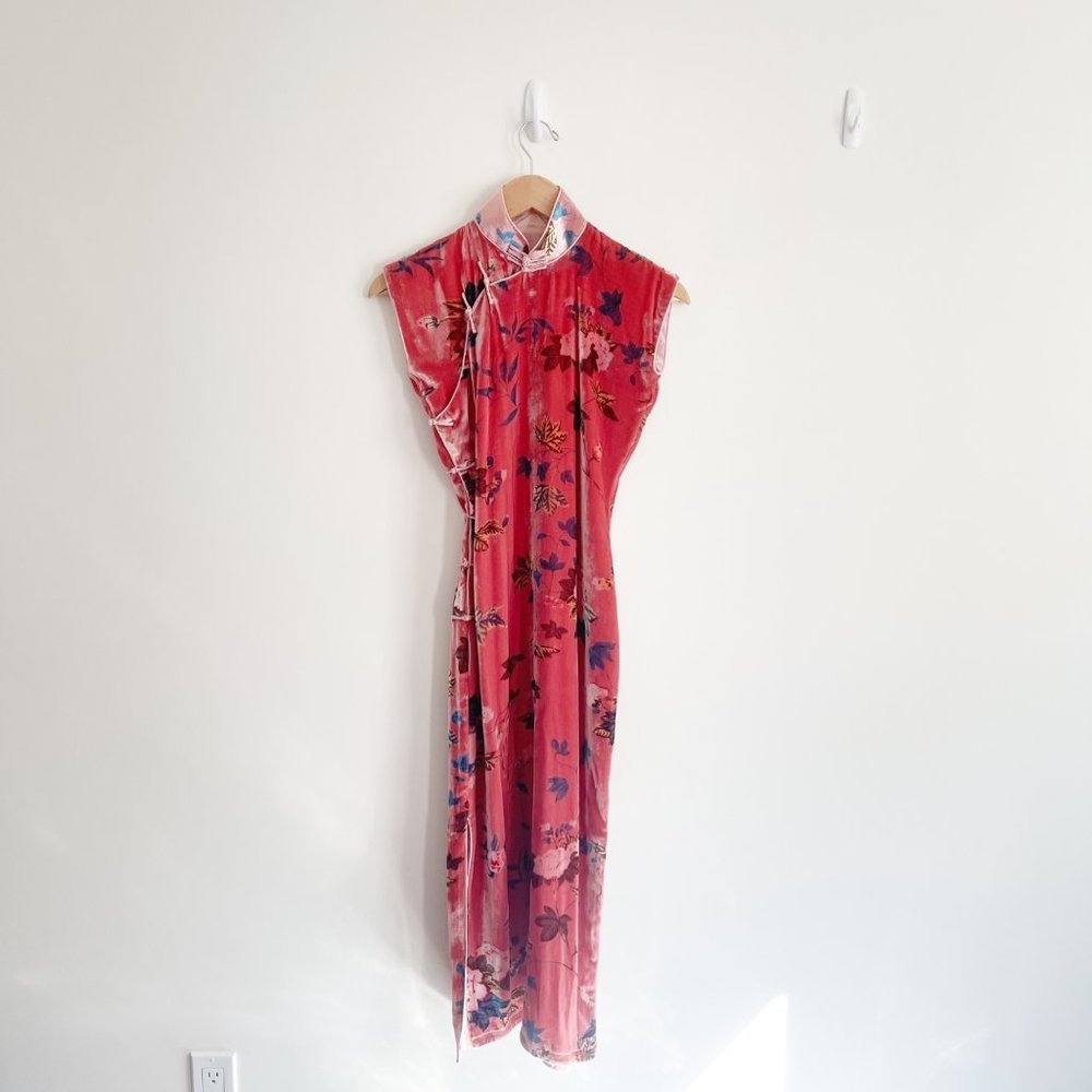 Women's Momo Tobo Velvet Pink floral Long Sleeveless Maxi Dress